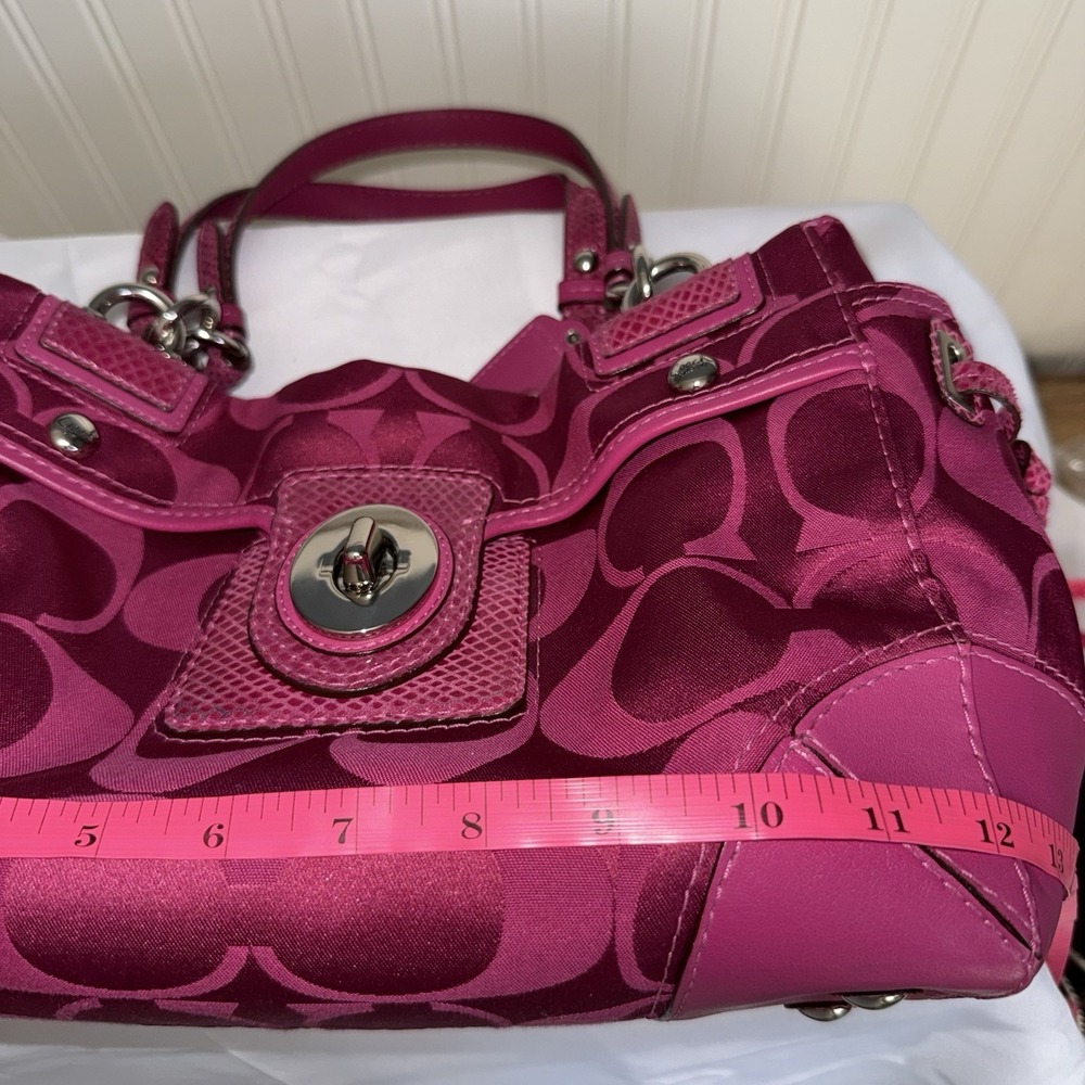 COACH Peyton Tote Bag Purse Signature Hot Pink Y2K Snakeskin Embossed Leather - Picture 14 of 16
